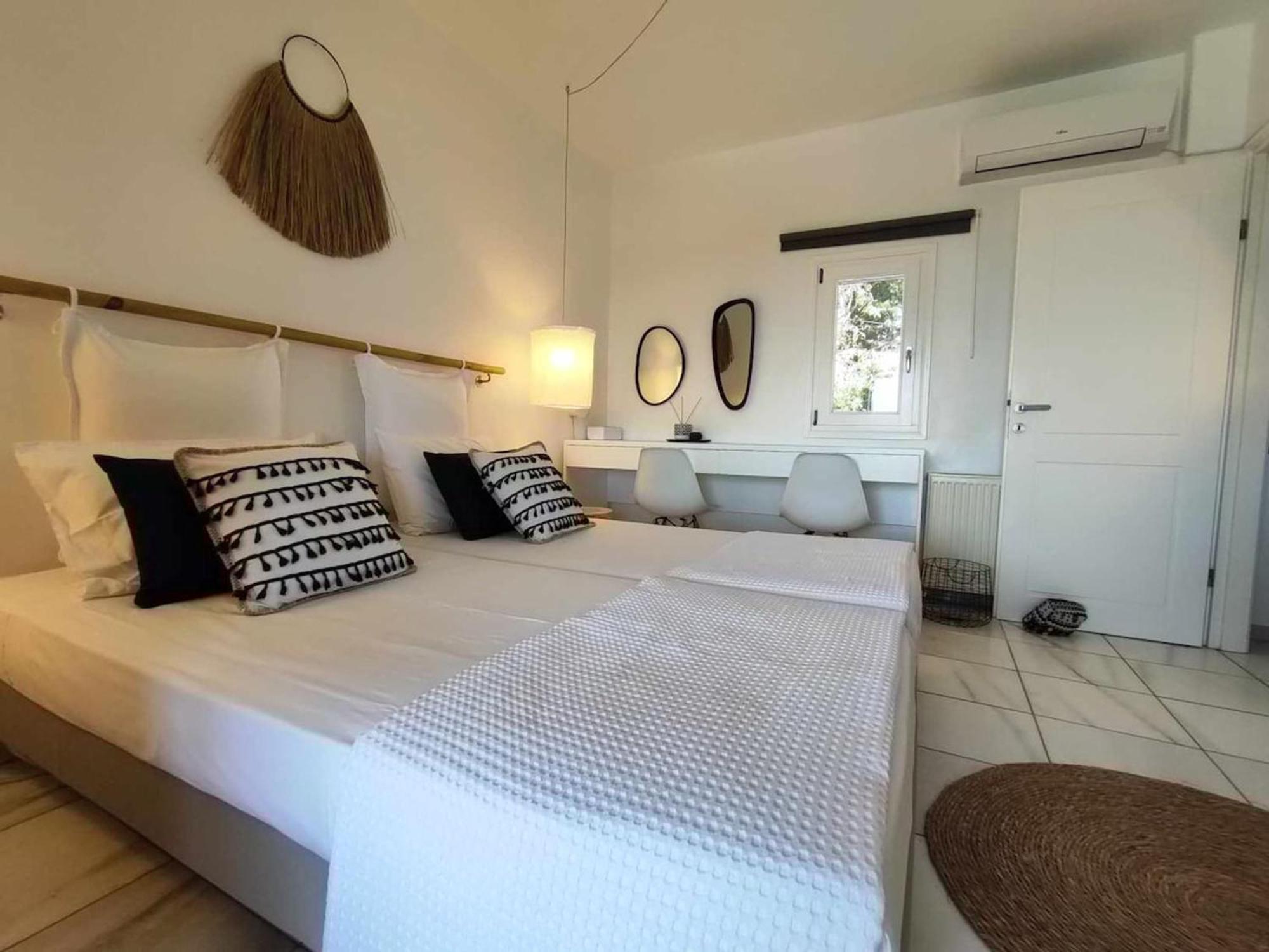 Island Magic - Seaview Villa With Jacuzzi Pool Ambelas Exterior foto